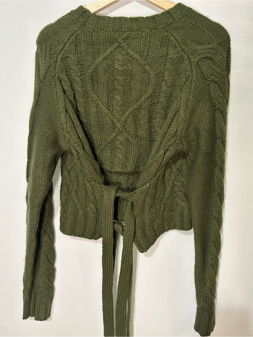 Back-Tied Olive Green Acrylic Chunky Cable Knit Cropped Sweater Size S - Picture 2 of 7